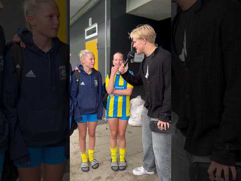 Överraskar följare med presenter på Eskilscupen 🇸🇪💪 #football #soccer #fotboll