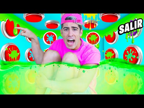 100 MYSTERIOUS SLIME BUTTONS, ONLY 1 TO ESCAPE!!