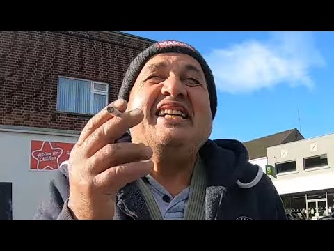 DONT SPEAK ENGLISH,LARNE CARWASH PART2￼ #pinac #carwash #photography #larne #northernireland #ni 