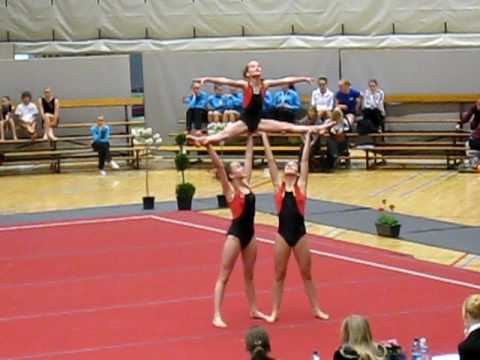 Roxanne, Astrid en Charlotte @ finale recre@acro 16 j en ouder Bazel (zilveren medaille)