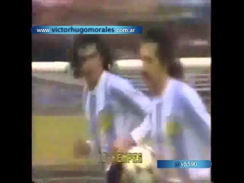 1er Gol de Mario Kempes a Holanda (3-1) (Relato Victor Hugo) Mundial Argentina 1978