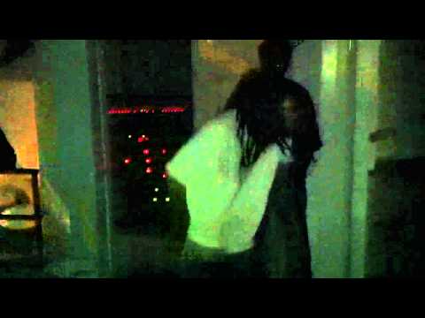 Dizzle Performing "Crazy" W/Lil Rap @ Ras Lounge (Sept.28th 2011)