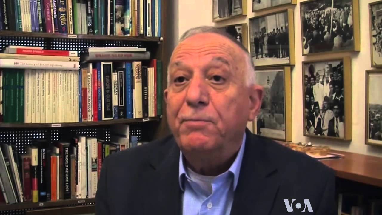 Kerry Tries to Boost Israeli Palestinian Talks