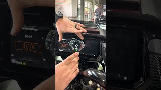 Display Modes on a 2025 Harley-Davidson Road Glide CVO
