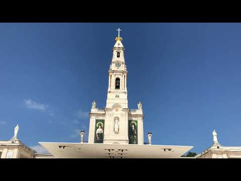The bells in Fatima play A Treze de Maio (Avé Maria de Fátima) - 2017