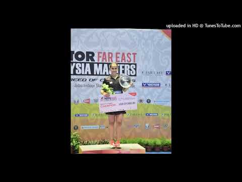 ನೂರಾರು ನೆನಪಿನ ಸಂತಸ ತುಂಬಿದ ಹಾಡು ಇದು ಏಳೇಳು ಜನುಮವು ಬೆಸುಗೆ ಹಾಕುವ ಹಾಡು ಇದುˌ ಬಾಳಿನ ಬಾನಿನಲಿ. ( ಸೂತ್ರಧಾರ.)