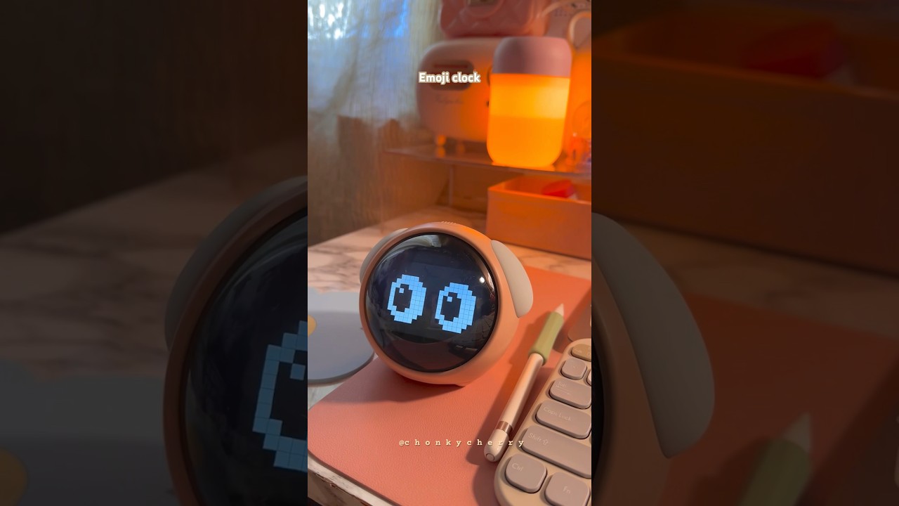 Unboxing aesthetic emoji clock 💌🎀 #kawaii #cute #fypシ #amazonfinds #emojiclock