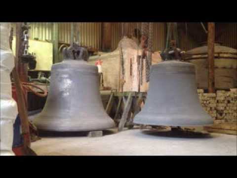 Dronrijp (NL). Klokken e1 en fis1 op toon gegoten! Laudy Klokkengieterij.