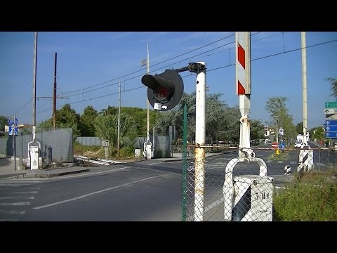 Spoorwegovergang Pisa San Rossore (I) // Railroad crossing // Passaggio a livello