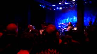 Shadows Fall- The Idiot Box live