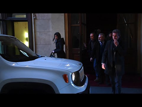 Torino, la prima uscita della sindaca Appendino con la scorta dopo le minacce