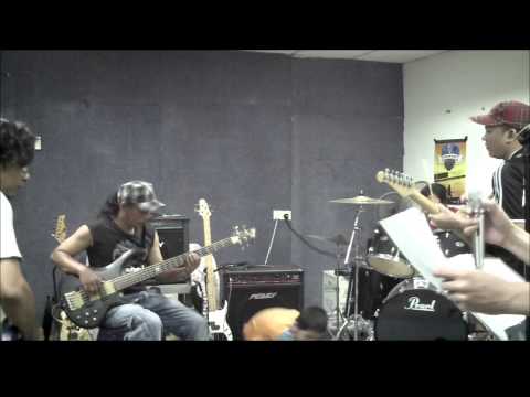 Realiti Dan Fantasi - Crossfire (Cover)