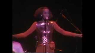 Whitney Houston - Opening For Luther Vandross 1985