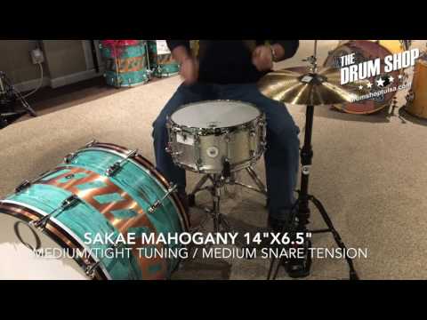 Sakae Drums Mahogany 14in X 6.5in Snare Drum in Silver Sparkle 