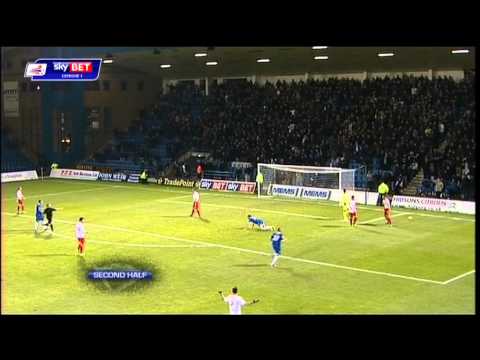 2 MINUTE HIGHLIGHTS: Gillingham 3-2 Stevenage