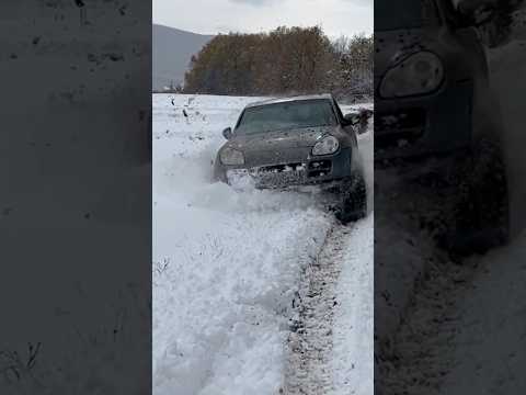Porsche Cayenne Off-Road Power in Deep Snow