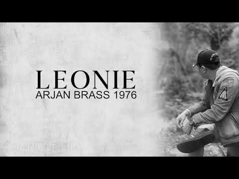 LEONIE [ Arjan Brass 1976 ] COVER by PAPA MIA - LYRIC VIDEO