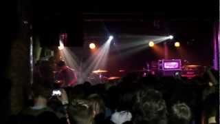 For The Foxes - The River Live.