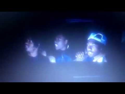 Look at them mothafucking wheels