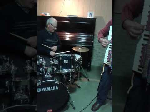 Isaac y su acordeón