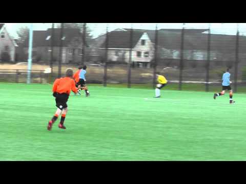 21 jan 2012 VV De Meern C2 - VV De Meern C3 vr 5-1 Doelpunt Wouter (C3)