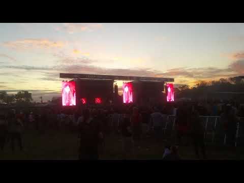 Rise Against - Satellite + Wolves @ Louder Than Life 2017