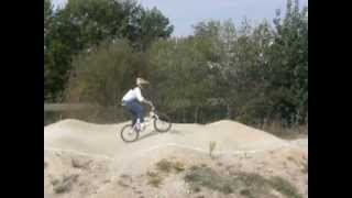 preview picture of video 'BMX CAMPSAS TRAINING :)'