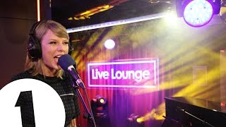 Taylor Swift covers Vance Joy&#39;s Riptide in the Live Lounge