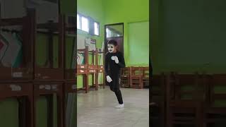 Download lagu pantomim lari mp3 Download lagu pantomim lari mp3