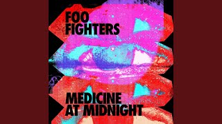 Musik-Video-Miniaturansicht zu Medicine At Midnight Songtext von Foo Fighters