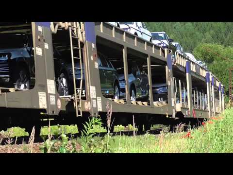 Nákladní vlaky v oblouku