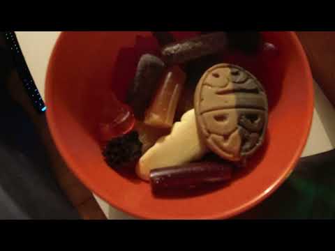 MongoTV_11701 - SPISER SKÅL SLIK SENT SØNDAG AFTEN