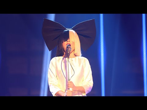 Miriam Rodríguez imita a Sia en 'Alive' - Tu Cara Me Suena