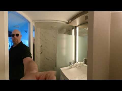 230409 Norwegian Jewel Room 9174