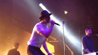 Maxïmo Park - Russian Literature live Manchester Albert Hall 18-11-15