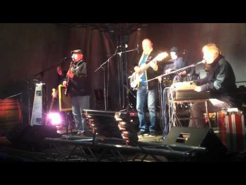 Buty - mám jednu ruku dlouhou