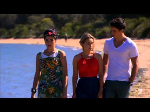 Rosie & Spencer II 5747 Hug