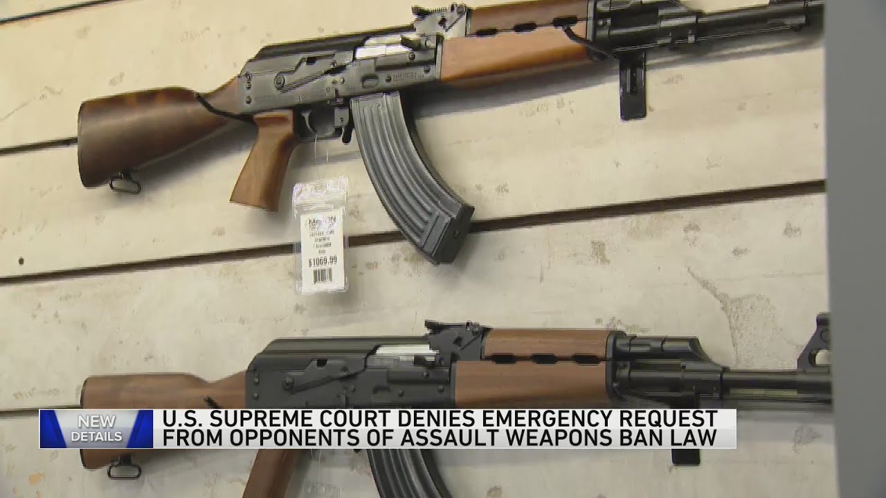 Supreme Court lets Illinois keep ban on sale of some semiautomatic guns for now