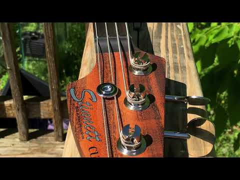 Demo of  Fretless bass