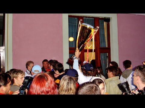 Corgoň liga: MFK Ružomberok - AS Trenčín 3:0 (30.5.2006). Zábery osláv titulu z pohľadu fanúšika