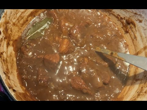 Dutch Hachee Beef and Onion Stew