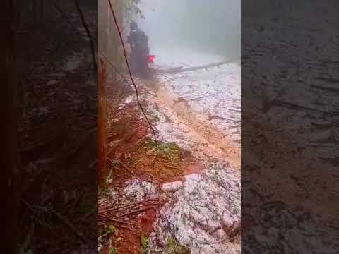 Chuva de granizo em Peçanha MG.
