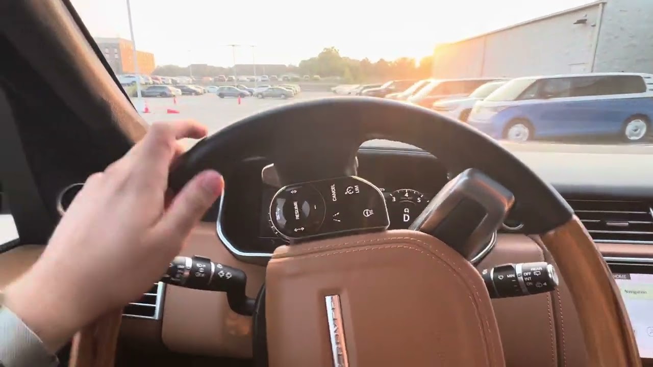 2019 Land Rover Range Rover Autobiography Driving video