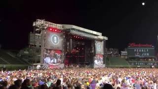 Eddie Vedder (Pearl Jam) - All The Way - Wrigley Field - August 20th 2016 - 4K