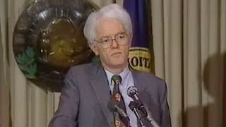 Peter Lynch - Investment Philosophy: Know What You Own