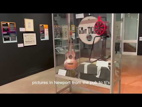 Rhys from Goldie Lookin Chain visits the 'Newport Rock Collecting' Exhibition 🎸🎸🎸