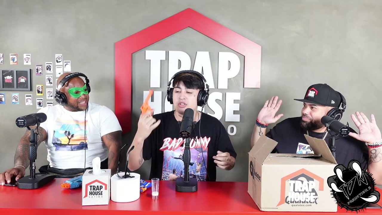 Freestyle - Tiago improvisando con objetos en Trap House / TDNP