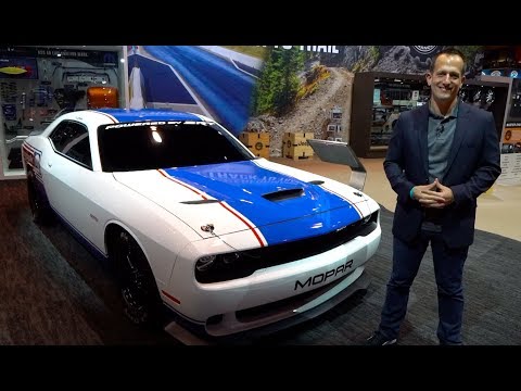 Is the 2020 Dodge Challenger Drag Pak the ULTIMATE factory muscle car racer?