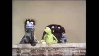 Sesame Street - Kermit Lecture - Tall and Short/Big and Little (1969)