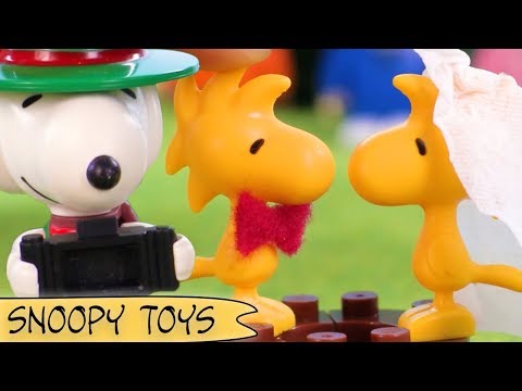 スヌーピーのおもちゃ遊び｜結婚式でスヌーピー。最高のビーグル｜NEW PLAYSET｜子供のおもちゃ｜子供のためのビデオ (Snoopy Toy Play | Snoopy at the Wedding: The Best Beagle | NEW PLAYSET | Kids Toys | Videos for Kids)